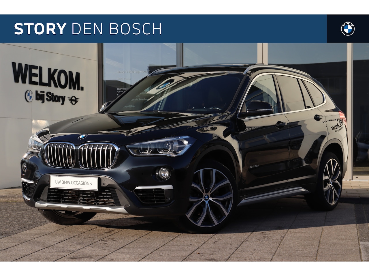 BMW X1 - xDrive20i High Executive xLine Automaat / Panoramadak / Sportstoelen / Comfort Access / LE - AutoWereld.nl