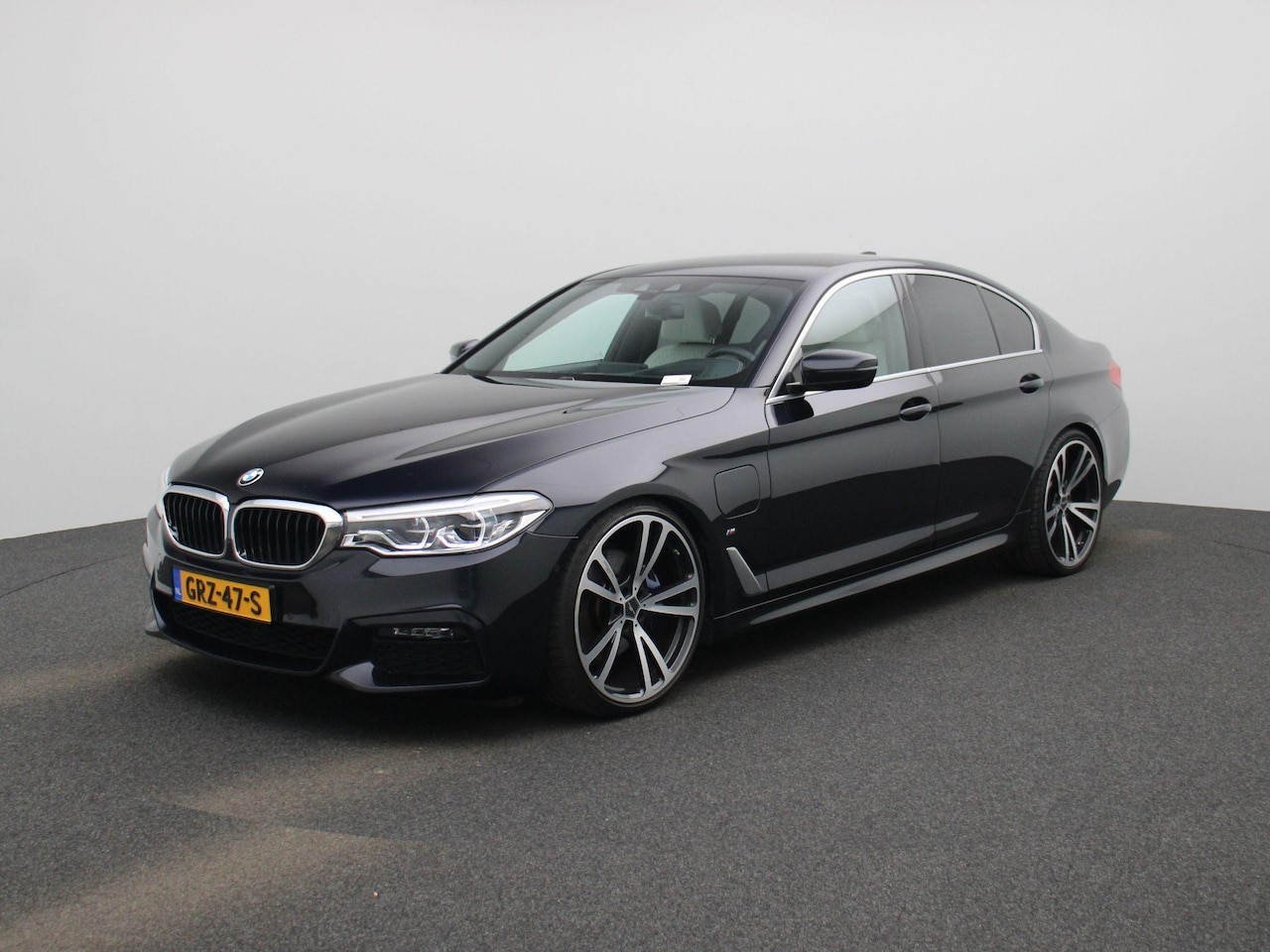 BMW 5-serie - 530e iPerformance High Executive 530e iPerformance High Executive - AutoWereld.nl