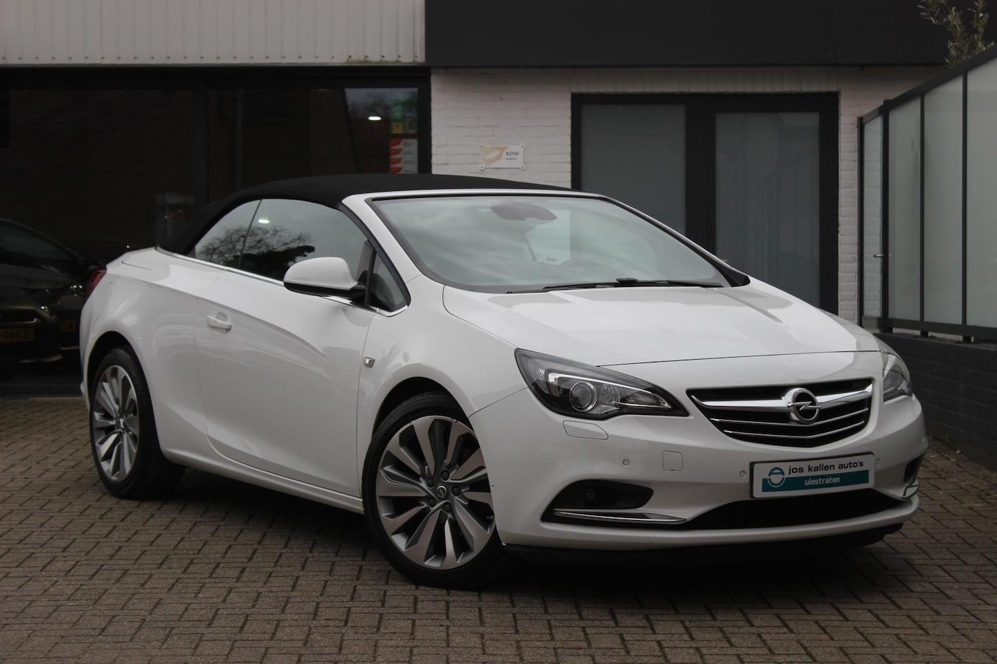 Opel Cascada - 1.6 Turbo Innovation Navi/Camera, PDC, Bi-Xenon, Led, 19" AUT - AutoWereld.nl