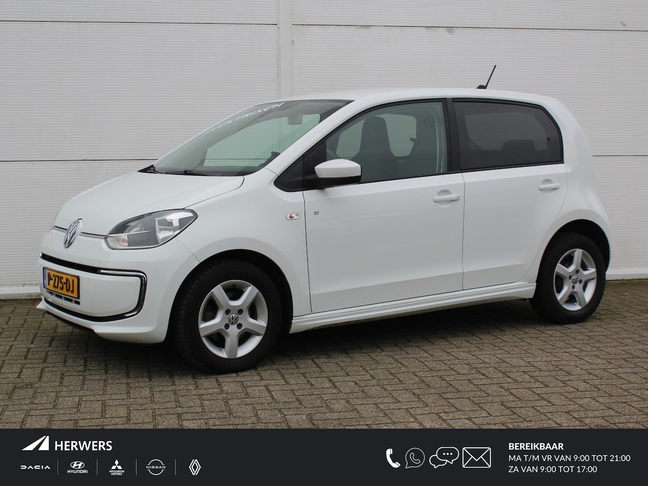 Volkswagen e-Up! - e-Up! / Navigatie / Cruise Control / Climate Control / Stoelverwarming voor / Bluetooth / - AutoWereld.nl