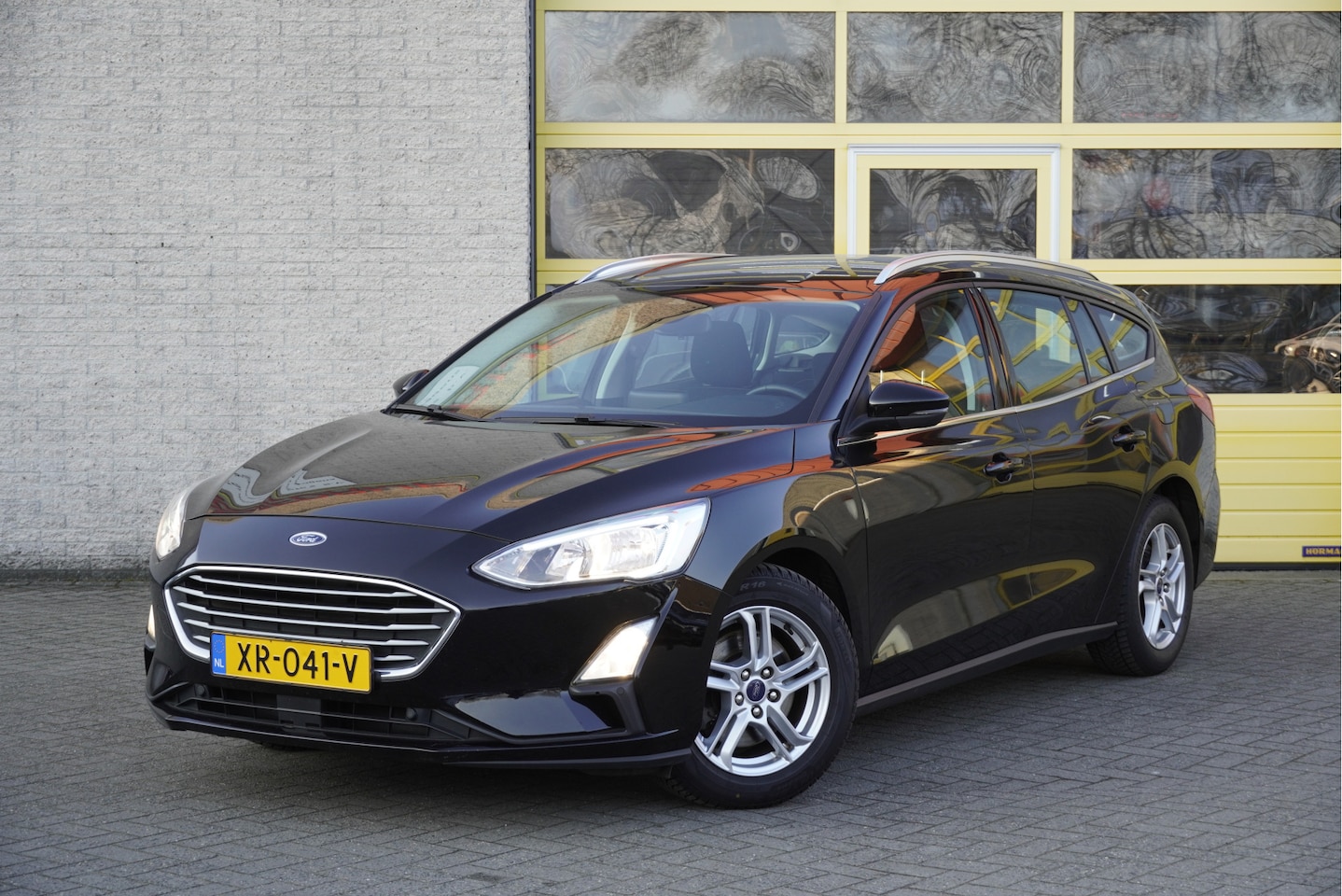 Ford Focus Wagon - 1.5 EcoBlue Edition Business BJ2019 Lmv 16" | Led | Pdc | Navi | Elek. trekhaak | Airco | - AutoWereld.nl