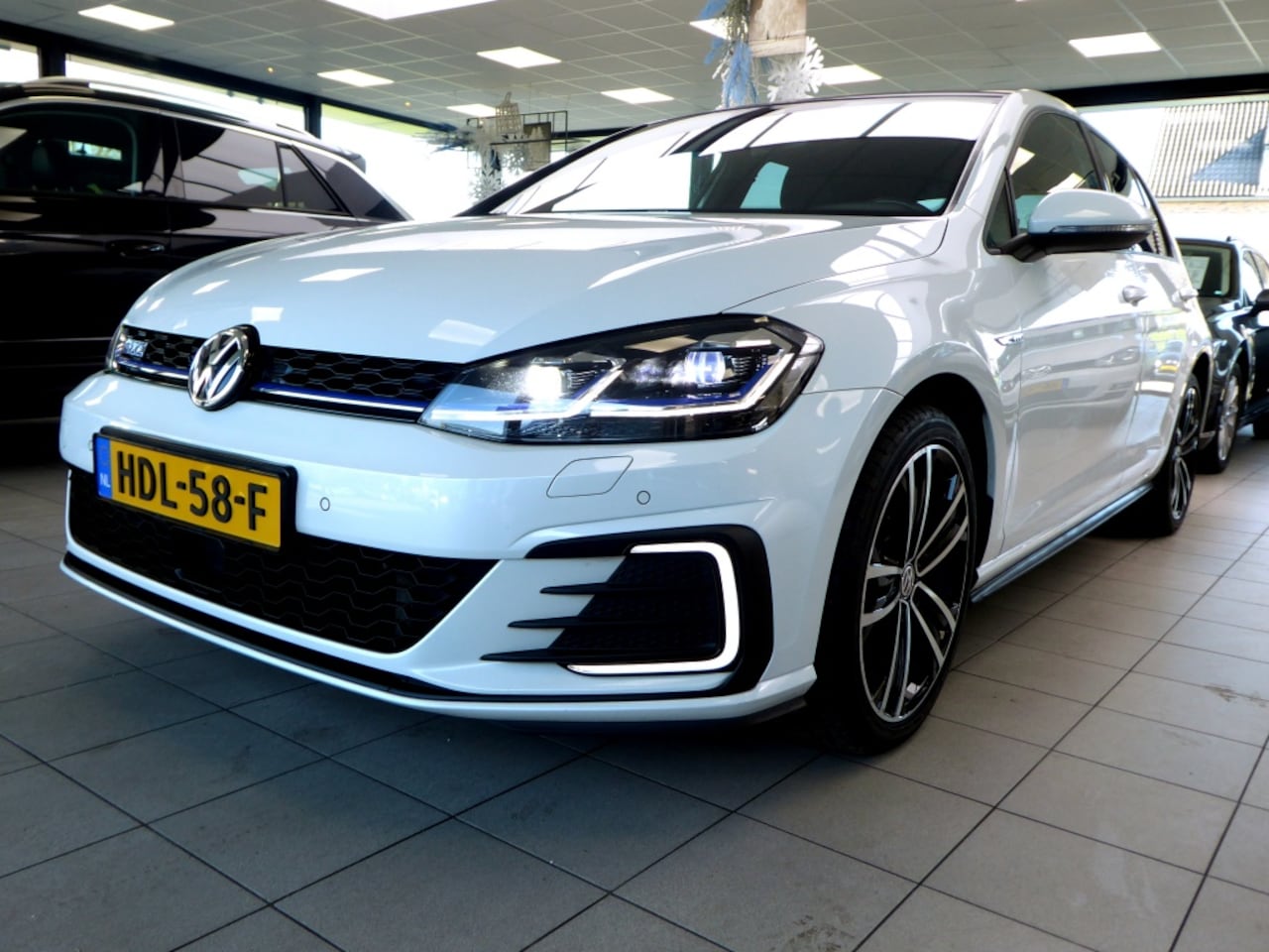 Volkswagen Golf - 1.4 TSI PHEV GTE 1.4 TSI PHEV GTE - AutoWereld.nl