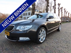 Skoda Superb Combi - 1.8 TSI Ambition Business Line Automaat/DSG Ecc Cruisecontrol Leer Stoelverwarming Xenon N