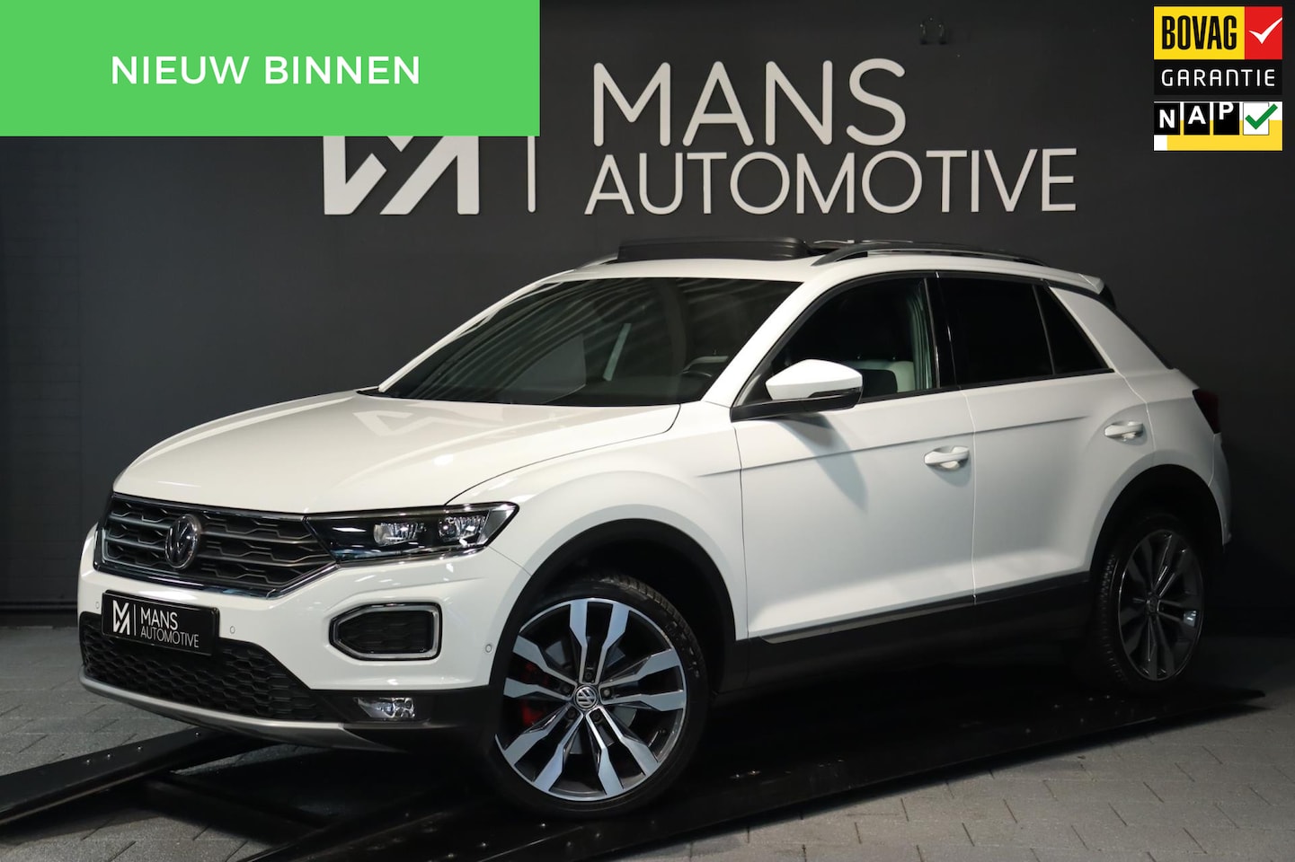 Volkswagen T-Roc - 2.0 TSI 4Motion Sport / PANODAK / DODEHOEK/ CARPLAY / 19'' - AutoWereld.nl