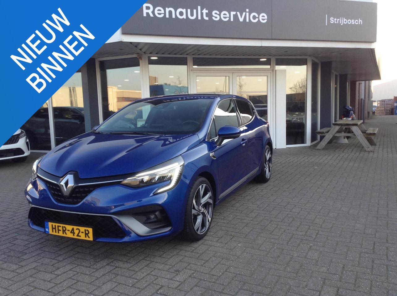 Renault Clio - 1.6 E-Tech Hybrid 140 RS Line - AutoWereld.nl