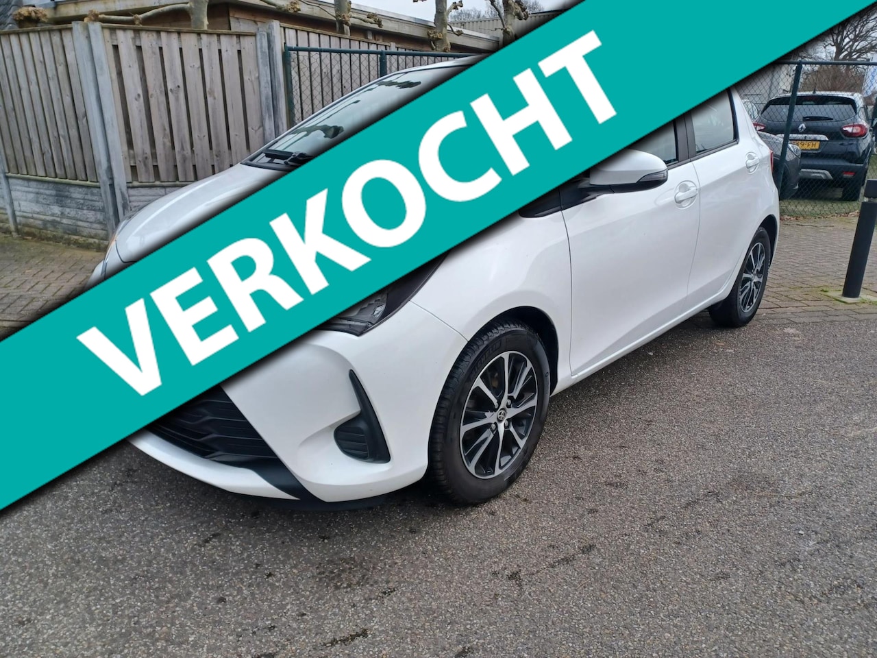 Toyota Yaris - 1.0 VVT-i Connect 1.0 VVT-i Connect - AutoWereld.nl