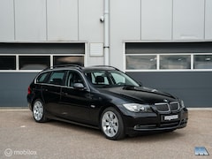 BMW 3-serie Touring - E91 330i AUT l Youngtimer l Erg netjes