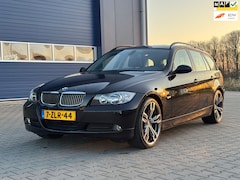 BMW 3-serie Touring - 318i | Cruise control + Navi |