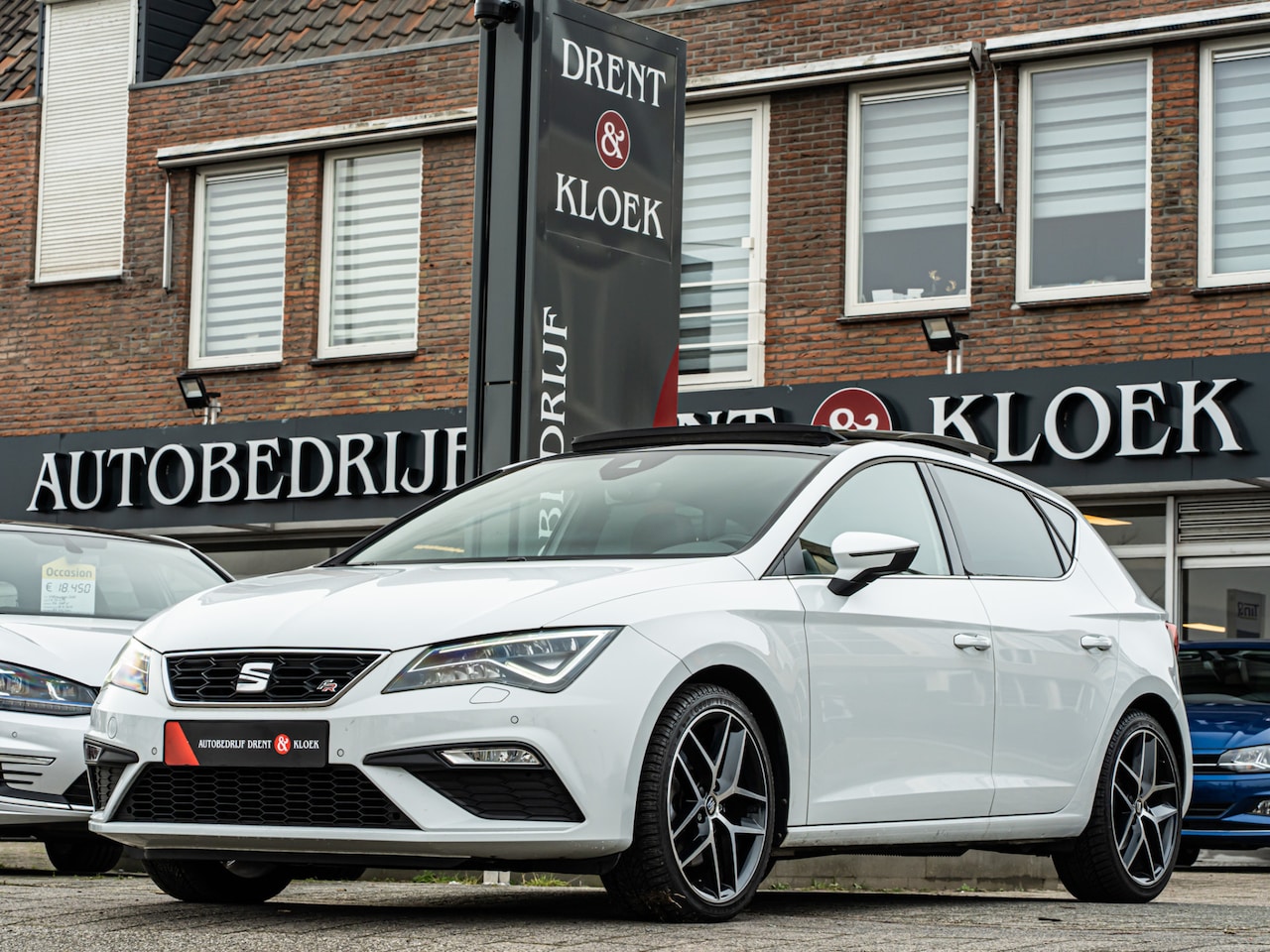 Seat Leon - 1.5 TSI FR Business Intense ORG NL PANO LEDER BEATS AUDIO CAMERA LED BOMVOL!! - AutoWereld.nl