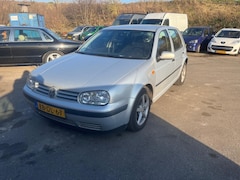 Volkswagen Golf - 1.6