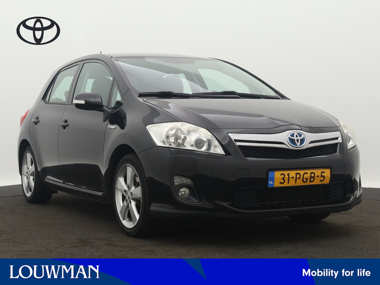 Toyota Auris - 1.8 Full Hybrid Executive | Navigatie | Camera | Parkeersensoren achter | LM velgen | Trek - AutoWereld.nl