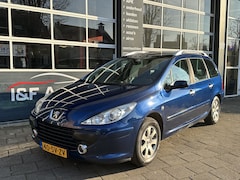 Peugeot 307 SW - 1.6-16V Priv.Luxe Pano Ecc Trekhaak 7Persoons