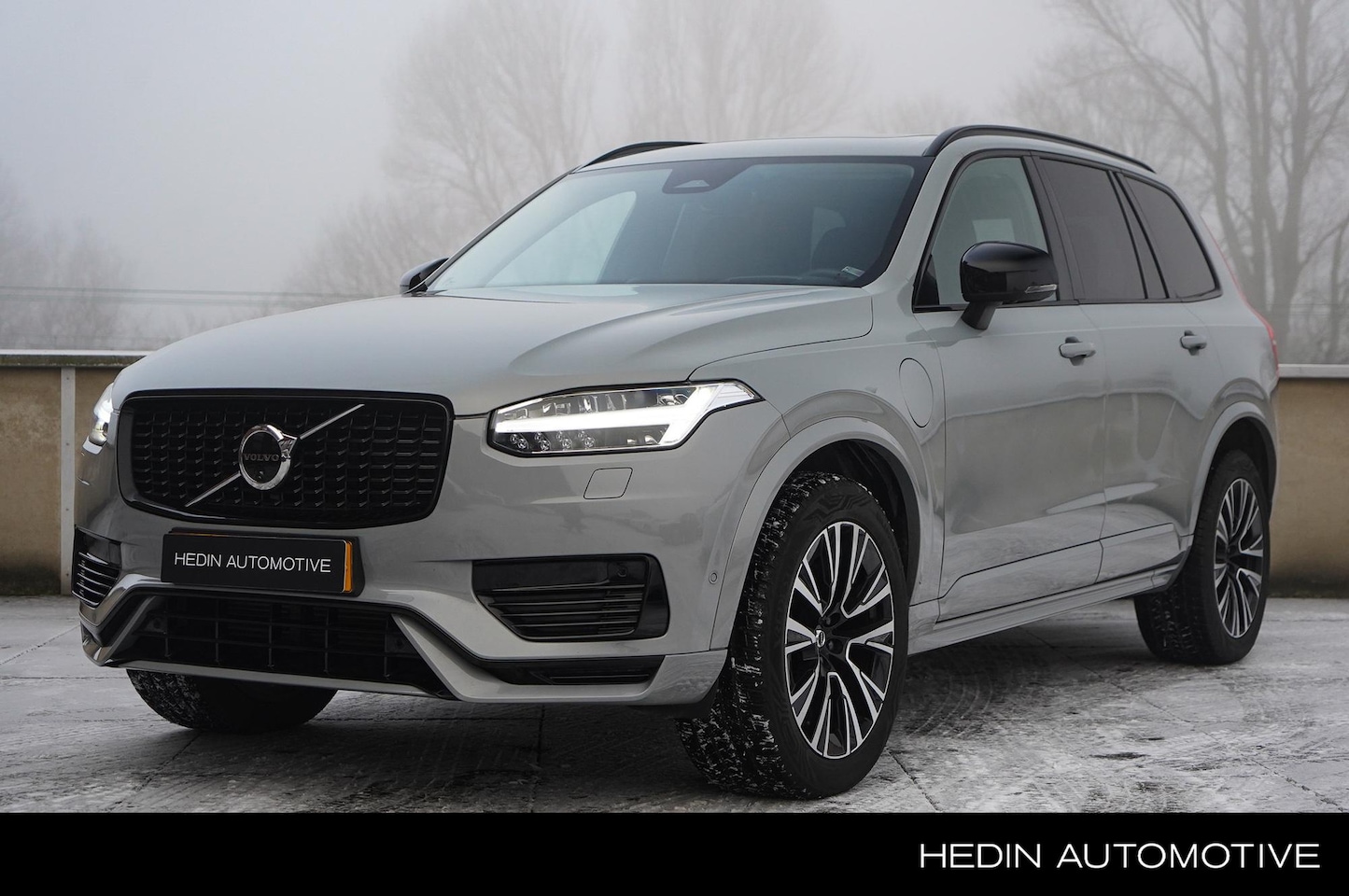 Volvo XC90 - 2.0 T8 Plug-in hybrid AWD Ultra Dark Bowers & wilkins | Luchtvering | gelamineerd glas | - AutoWereld.nl