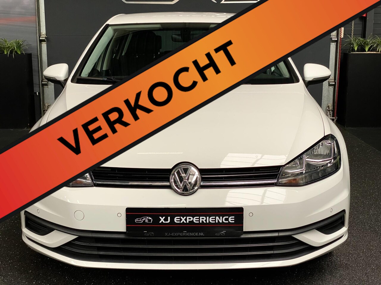 Volkswagen Golf - 1.0 TSI Trendline AIRCO GROOT NAVI CARPLAY - AutoWereld.nl