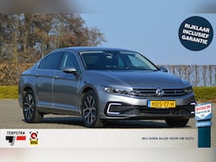 Volkswagen Passat - 1.4 TSI 218 pk PHEV GTE Business 1e eig