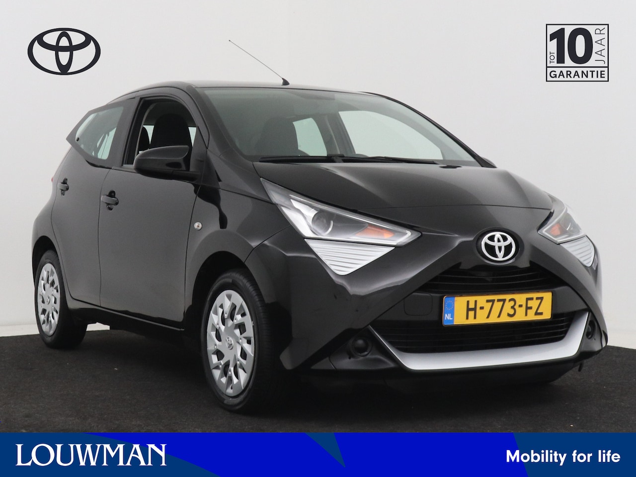 Toyota Aygo - 1.0 VVT-i x-play | Camera | Airco | Apple Carplay/Android Auto | - AutoWereld.nl