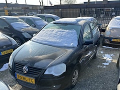 Volkswagen Polo - 1.4-16V Trendline