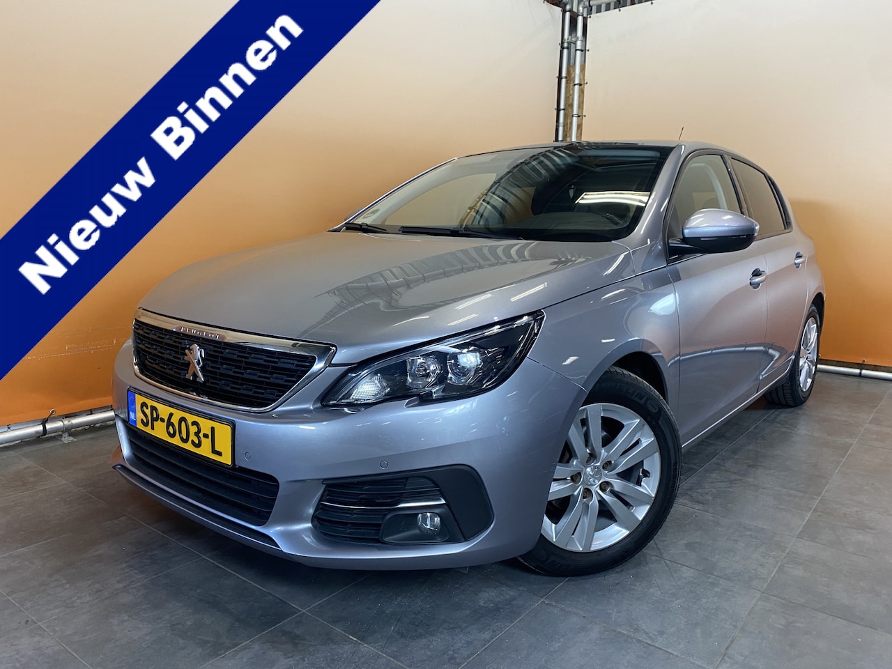 Peugeot 308 - 1.2 PureTech Blue Lease Executive panodak navi winterset - AutoWereld.nl