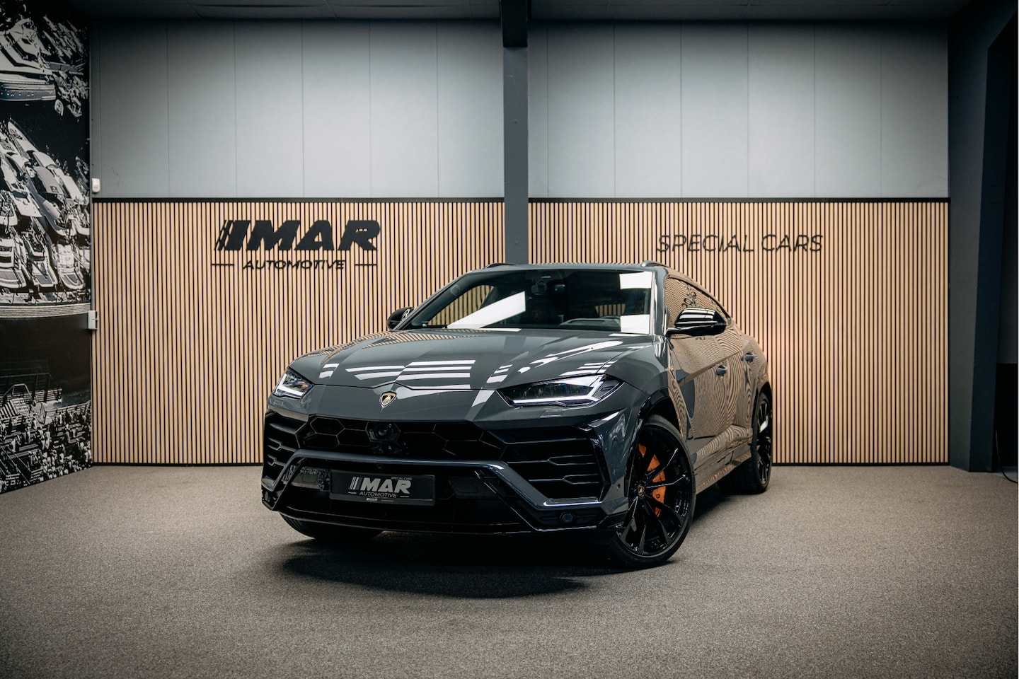 Lamborghini Urus - 4.0 V8 Graphite Capsule Uiterst rijk uitgevoerde Urus lage km stand!! - AutoWereld.nl