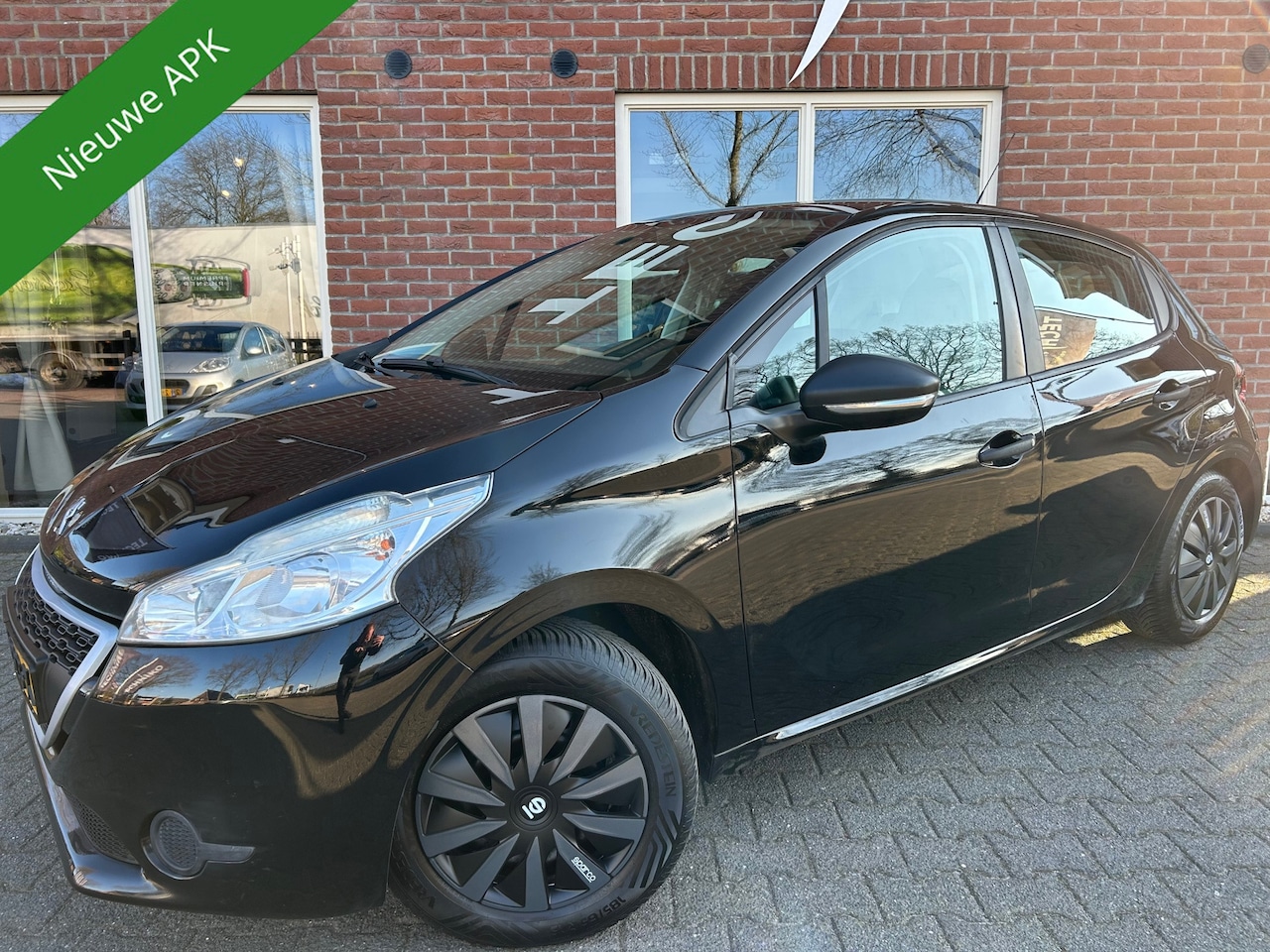 Peugeot 208 - 1.0 VTi Access NIEUWE APK + D-RIEM / CRUISE / AIRCO / ELEK.RAMEN / CV+AB - AutoWereld.nl