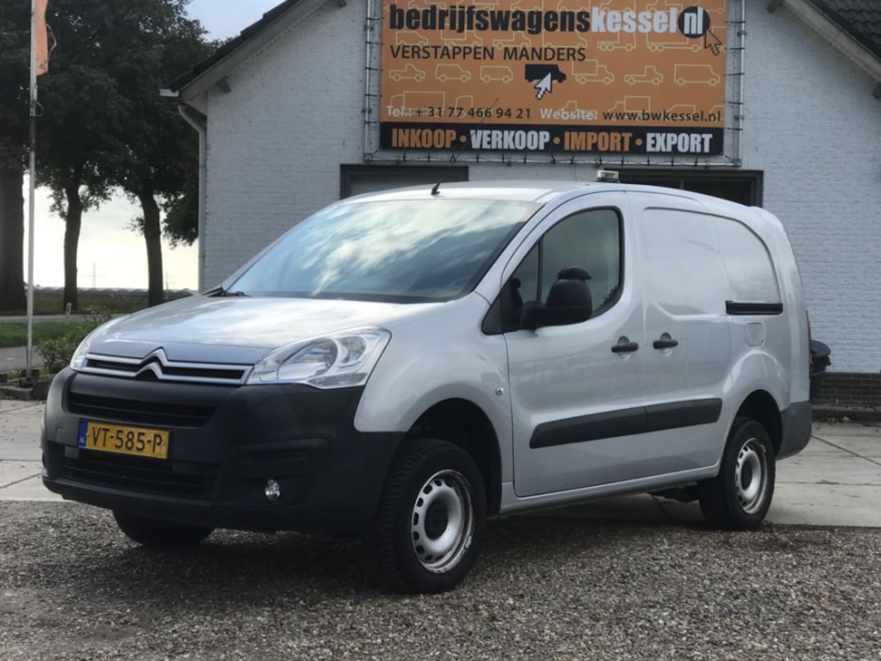 Citroën Berlingo - 1.6 BlueHDI 100 pk Euro 6 XL Dangel 4x4 AC - AutoWereld.nl