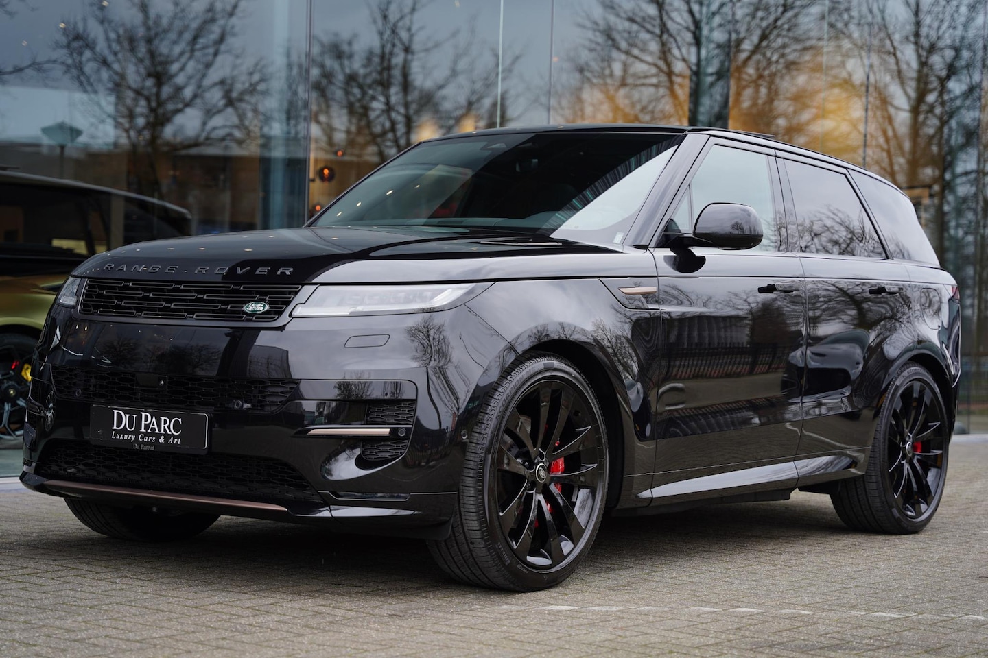 Land Rover Range Rover Sport - P 460 E Dynamic SE 23 Inch Leder Zwart - AutoWereld.nl