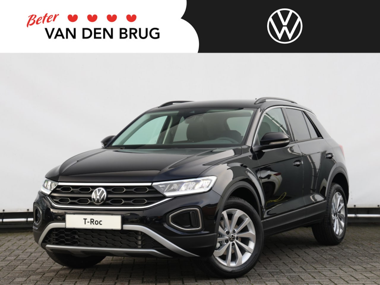 Volkswagen T-Roc - 1.0 TSI Life Edition | App connect | Camera | Climatronic - AutoWereld.nl