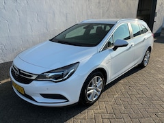 Opel Astra Sports Tourer - 1.0 Business+ - Navigatie