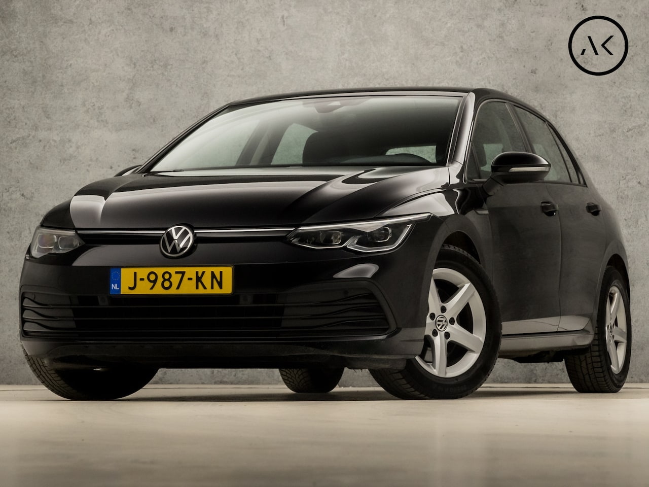 Volkswagen Golf - 1.5 TSI Sport (APPLE CARPLAY, GROOT NAVI, SFEERVERLICHTING, STUUR/STOELVERWARMING, SPORTST - AutoWereld.nl