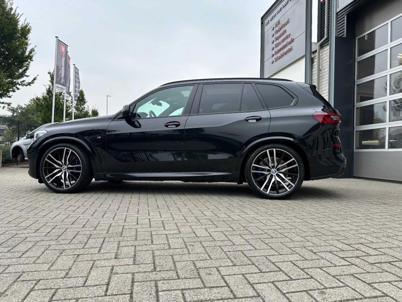 BMW X5 - XDRIVE45E HIGH EXECUTIVE-M-SPORT-HUD-PANO-LASERKOPLAMPEN-TREKHAAK-BTW - AutoWereld.nl