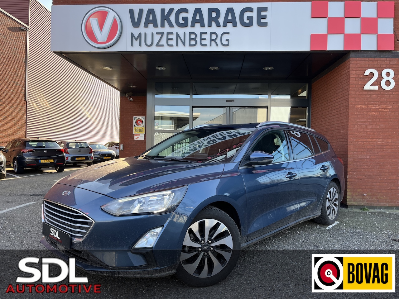 Ford Focus Wagon - 1.0 EcoBoost Titanium X Business // LED // NAVI+CARPLAY // CAMERA+SENSOREN // STUUR+STOELV - AutoWereld.nl