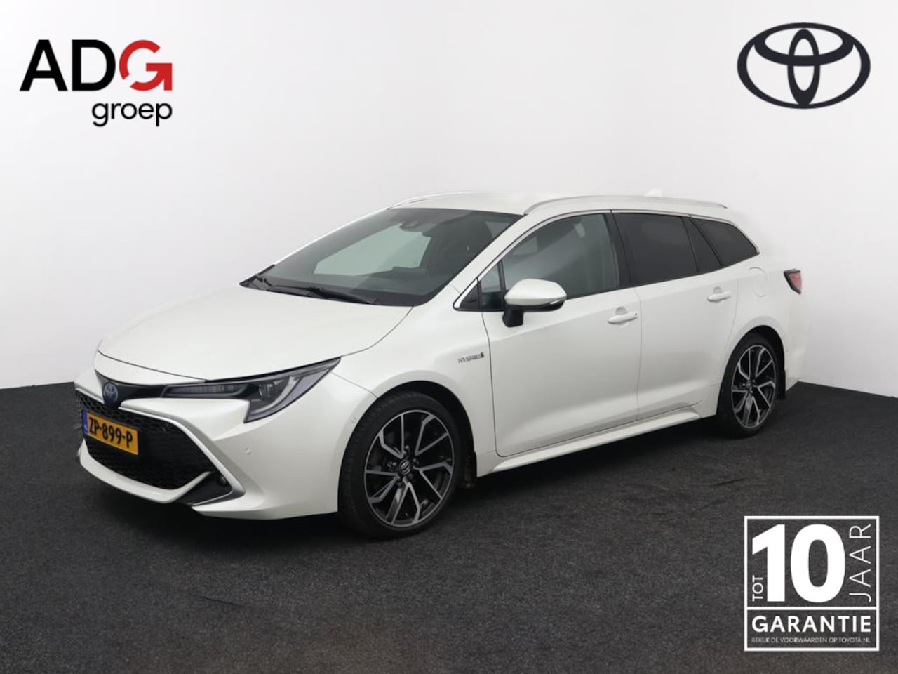 Toyota Corolla Touring Sports - 2.0 Hybrid Executive | Navigatie | Trekhaak | Keyless | Winterset | - AutoWereld.nl