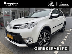 Toyota RAV4 - 2.0 Style 4WD Trekhaak, navigatie, automatische achterklep , All-in Rijklaarprijs