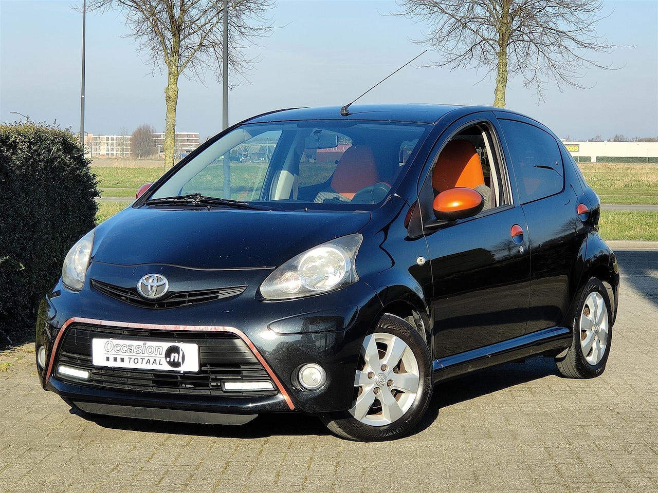 Toyota Aygo - 1.0 VVT-i Dynamic Orange | Bluetooth | Airco - AutoWereld.nl