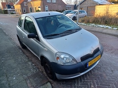 Toyota Yaris - 1.0-16V VVT-i Terra