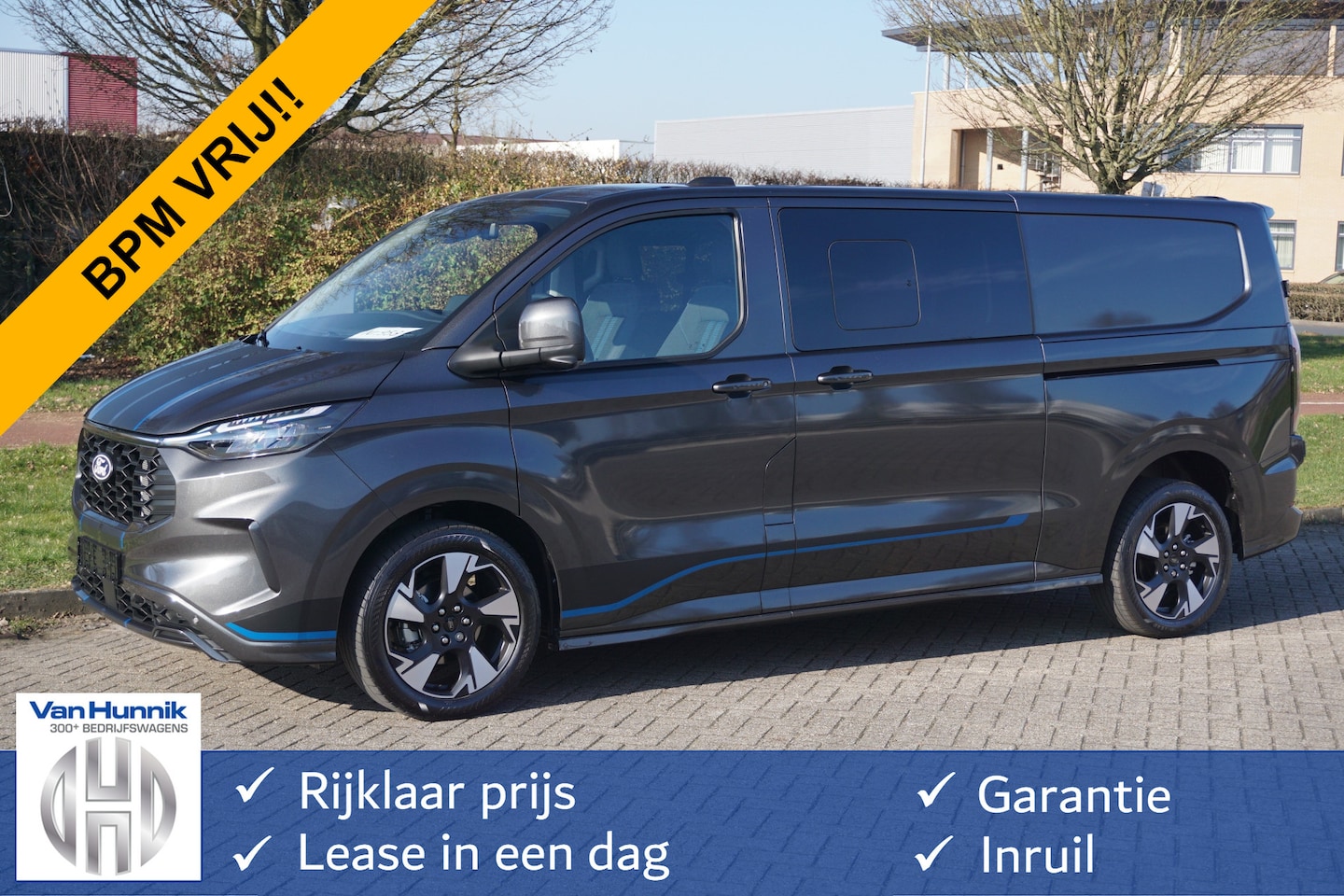 Ford Transit Custom - 320L 170PK DC Sport AUT BPM VRIJ!! Navi, ACC, Trekhaak, 360° Cam, 17" LM, 2x Schuifdeur!! - AutoWereld.nl