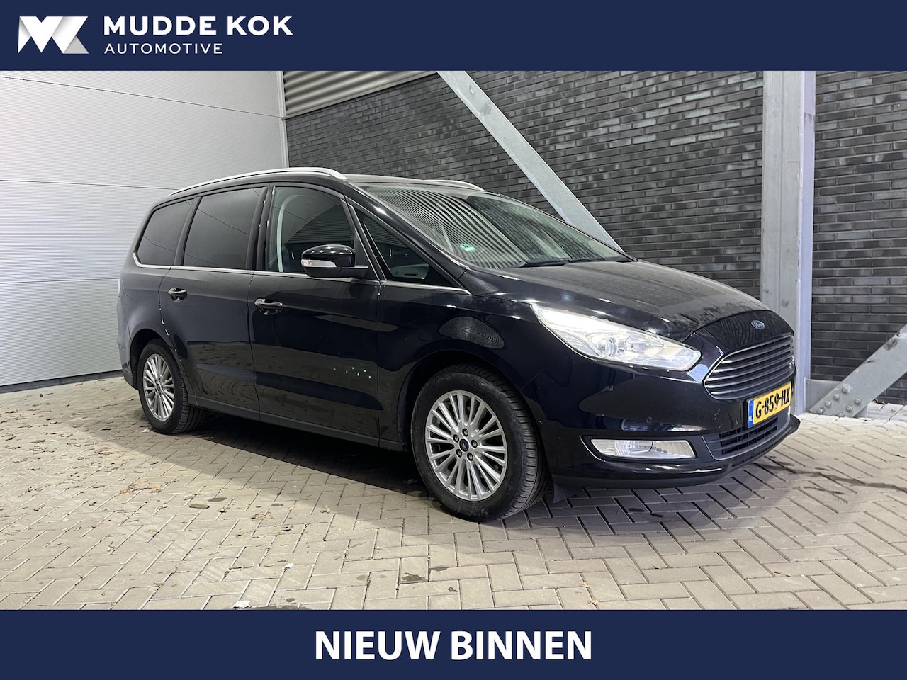 Ford Galaxy - 1.5 Titanium | 7P | Trekhaak | Stoelverwarming | Navigatie | Getint Glas - AutoWereld.nl