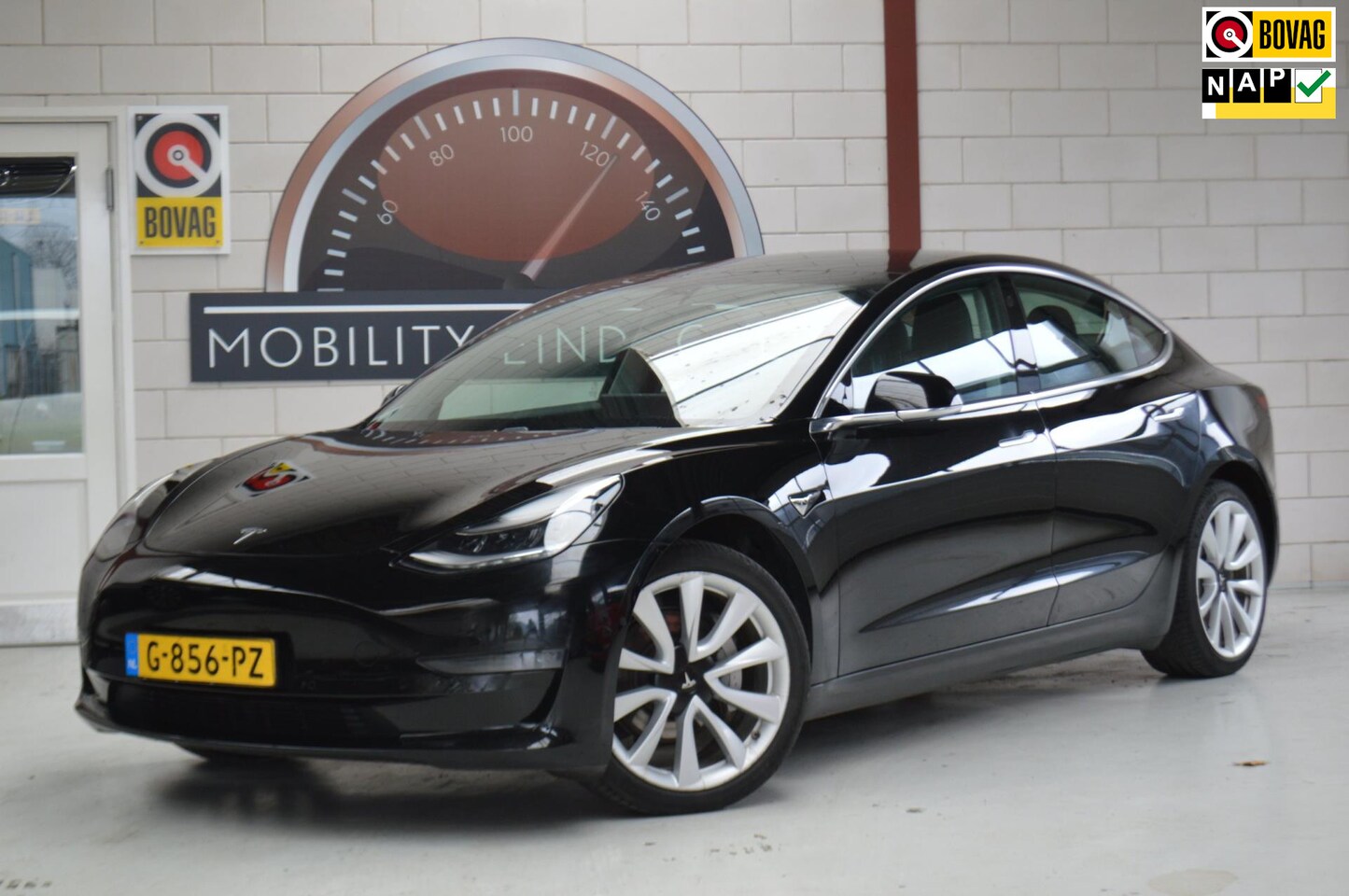 Tesla Model 3 - Long Range RWD Long Range AWD 75 kWh TREKHAAK, 1e eig, GARANTIE - AutoWereld.nl