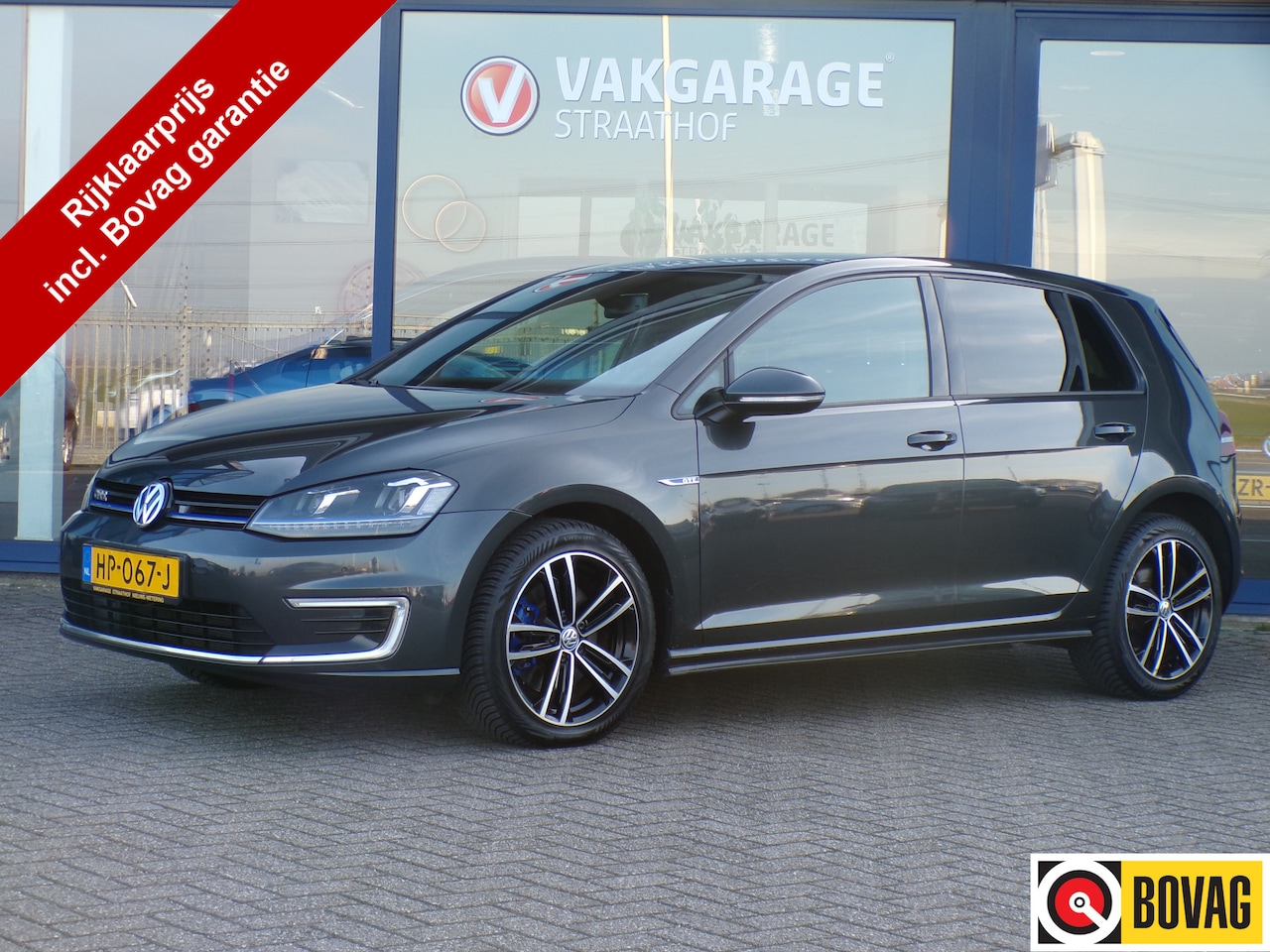 Volkswagen Golf - 1.4 TSI GTE 1.4 TSI GTE 150 PK, Full LED / Trekhaak / Carplay + Android Auto / Camera + Sensoren / 17' - AutoWereld.nl