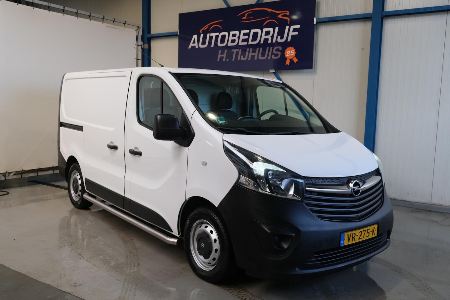 Opel Vivaro - 1.6 CDTI L1H1 Edition EcoFlex - N.A.P. Airco, Cruise, Navi, PDC, Trekhaak. - AutoWereld.nl