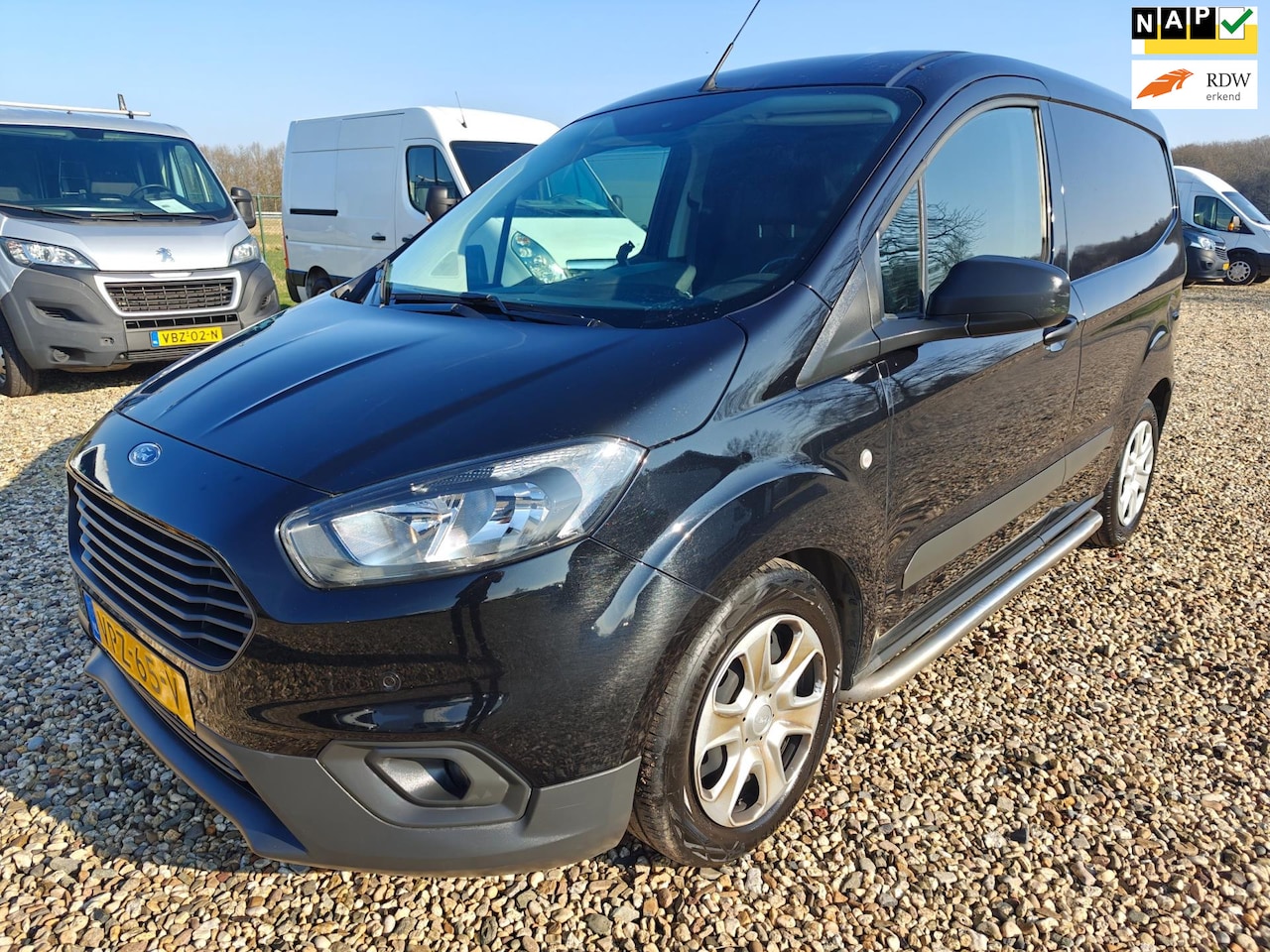 Ford Transit Courier - 1.5 TDCI Trend Duratorq S&S ,Camera , navi , cruise , euro 6 , 1e Eig , pracht bus - AutoWereld.nl