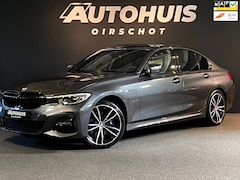 BMW 3-serie - 330e xDrive High Executive Edition M Pano/ Memory stoelen/ M Sport remmen/ H&K/ Laserlicht