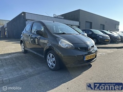 Toyota Aygo - 1.0-12V