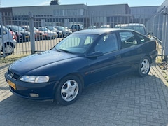 Opel Vectra - 1.6i-16V Diamond NL AUTO NAP Airco l Elek pakket l Trekhaak l LM velgen INCLUSIEF NIEUWE A