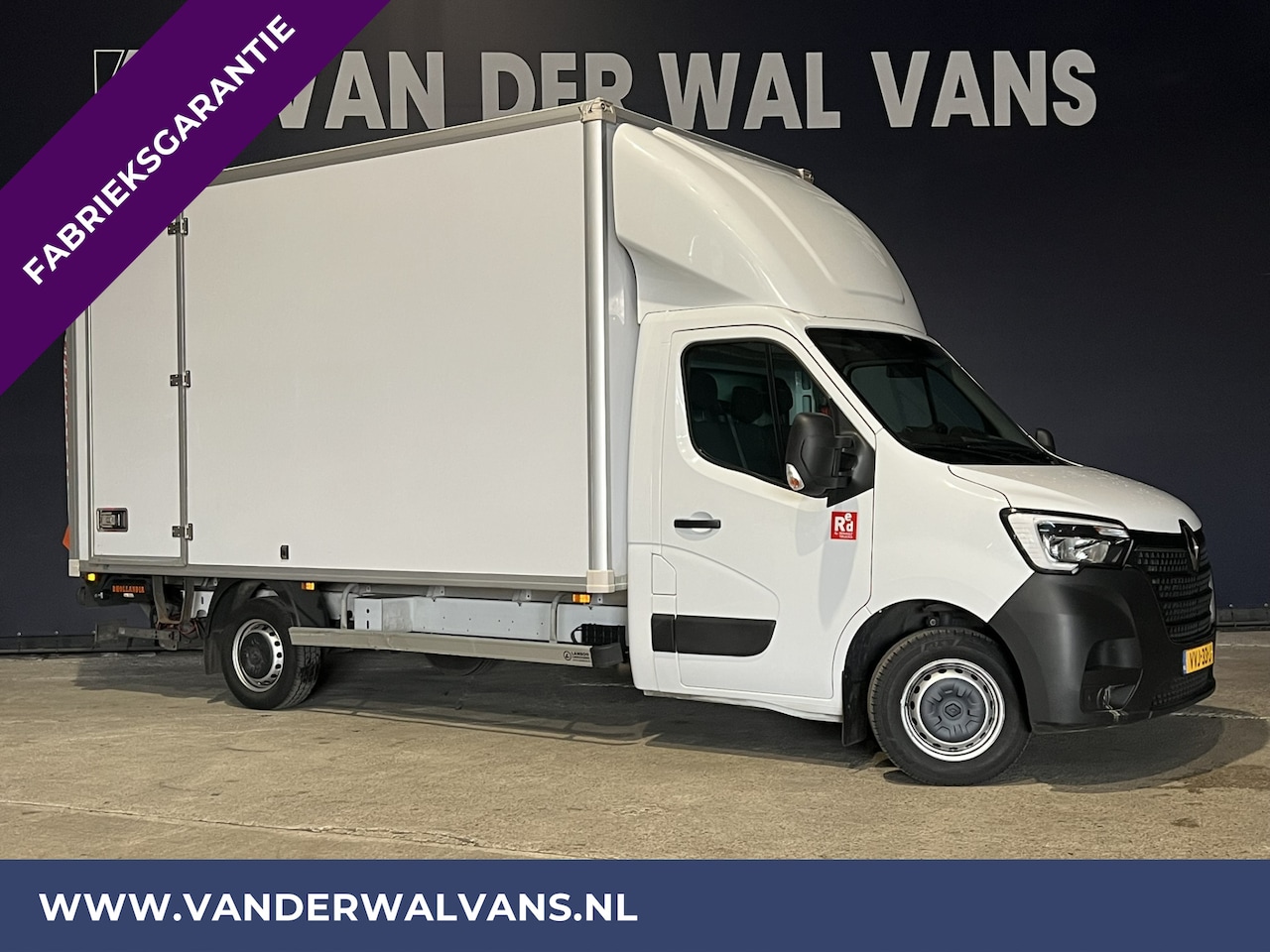 Renault Master - 2.3 dCi 146pk Bakwagen Laadklep Zijdeur Euro6 ** Airco | Lat om Lat | 915KG laadvermogen C - AutoWereld.nl