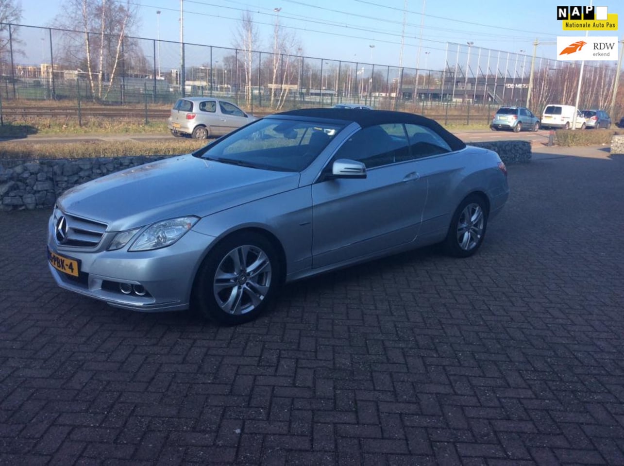 Mercedes-Benz E-klasse Cabrio - 200 CGI Elegance - APK 2026 - Lage KM - Blue Efficiency - Zeer Mooi - AutoWereld.nl