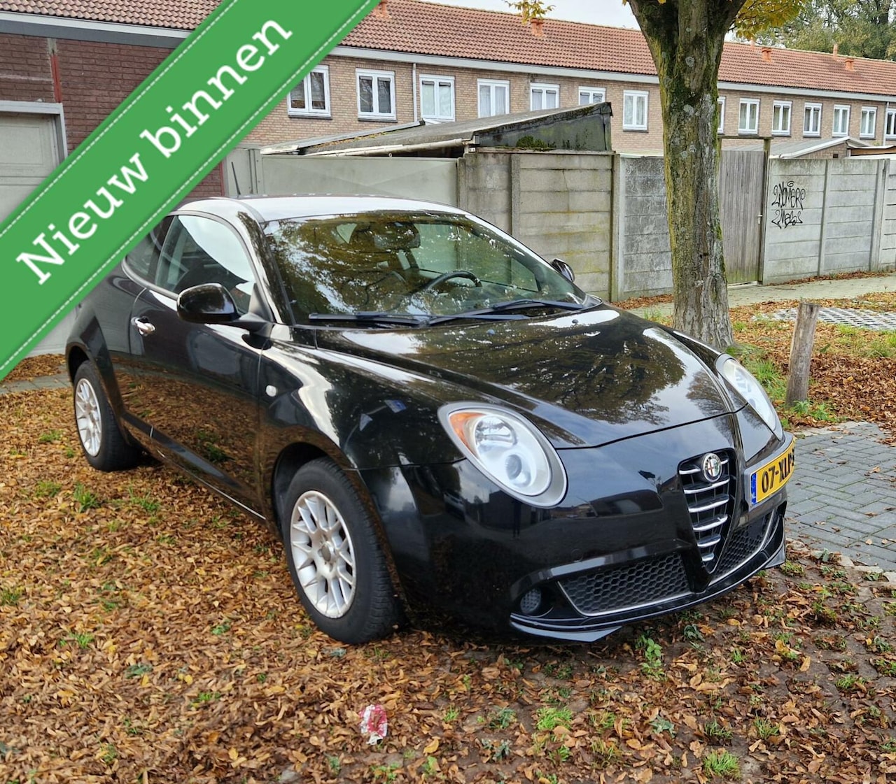 Alfa Romeo MiTo - 1.4 Progression 2012 Zwart Airco/APK/Velgen - AutoWereld.nl