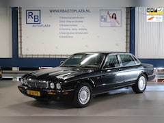 Jaguar Sovereign - 4.0 V8 / Erg Leuke Youngtimer