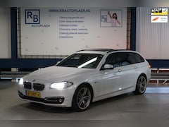 BMW 5-serie Touring - 518d Luxury Edition / DIGI Dash / Sport Leer / PANO