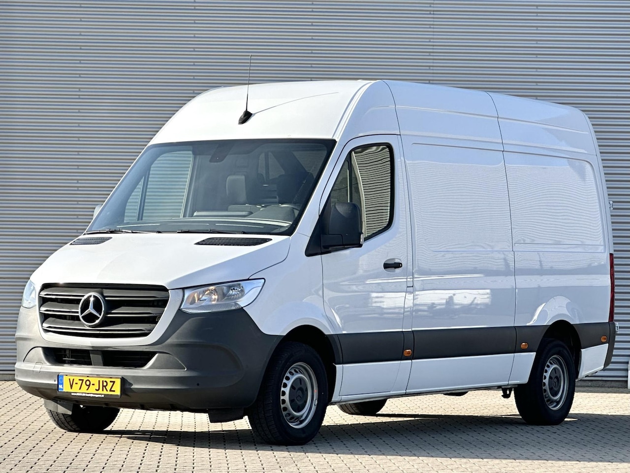 Mercedes-Benz Sprinter - 317 CDI L2H2 RWD Automaat,Navi,camera - AutoWereld.nl